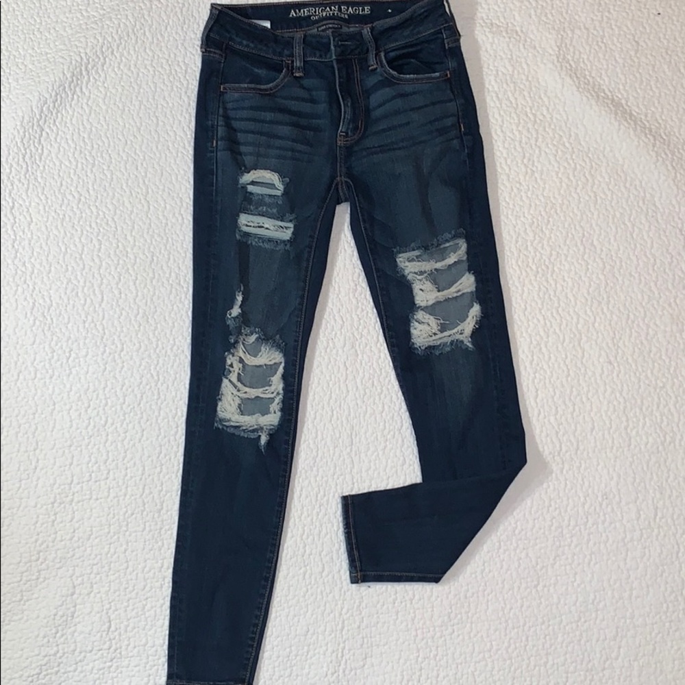 American eagle distressed jeans